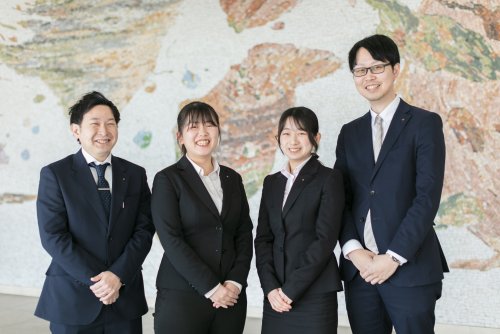 本社採用メンバー 本社採用メンバー