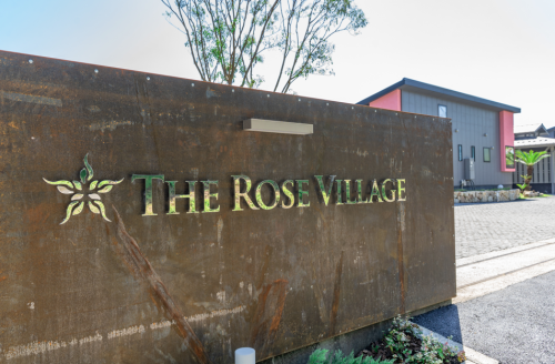 THE ROSE VILLAGR THE ROSE VILLAGR